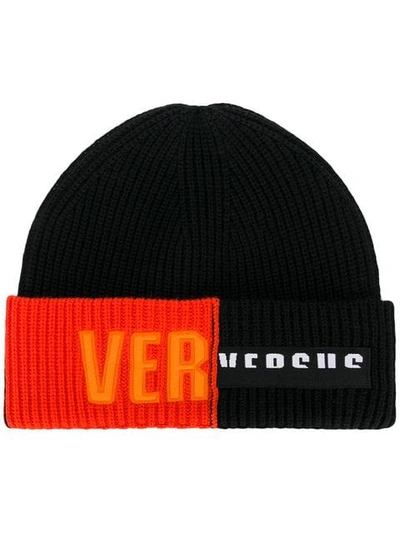 Versus Logo Patch Beanie Hat In Black