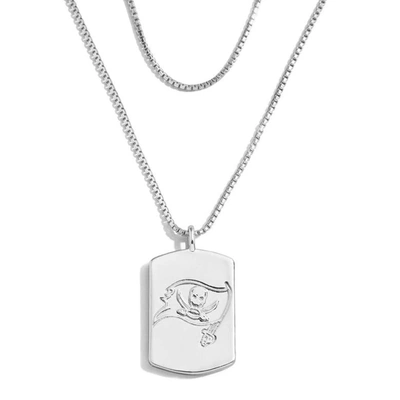 Wear By Erin Andrews X Baublebar Tampa Bay Buccaneers Silver Dog Tag Necklace In Silver-tone