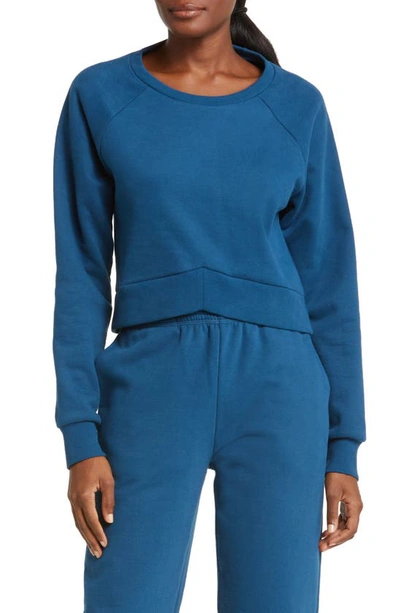 Beyond Yoga Uplift Crop Sweatshirt In Blue Gem