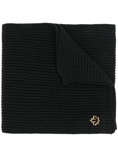 Dsquared2 Ribbed Logo Plaque Scarf In Black