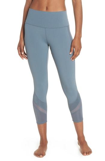 alo yoga elevate legging