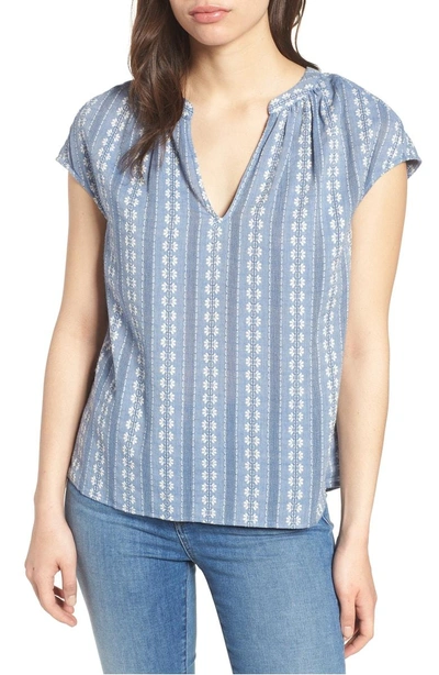 Vince Camuto Jacquard Stripe Blouse In Wave Crest