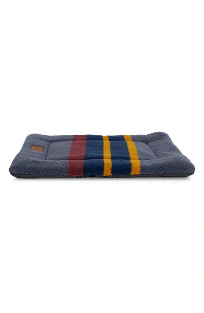 Pendleton Acadia Dog Comfort Cushion In Lake