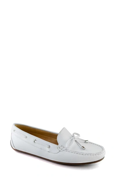 Marc Joseph New York Riverbiew Moc Toe Loafer In White Grainy