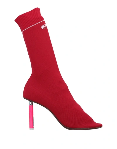 Vetements Ankle Boot In Red