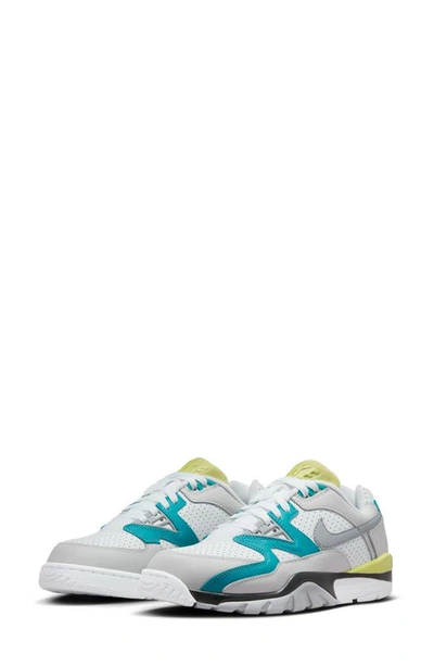 Nike Air Cross Trainer 3 Low Trainer In White