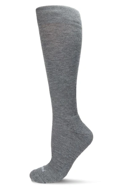 Memoi Gender Inclusive Performance Compression Socks In Med Gray Heather