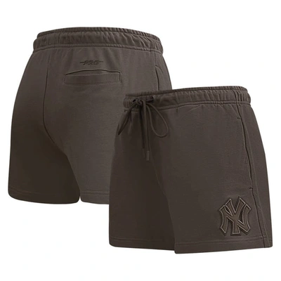 Pro Standard Brown New York Yankees Neutral Fleece Shorts