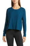 Beyond Yoga Featherweight Long Sleeve T-shirt In Blue Gem Heather