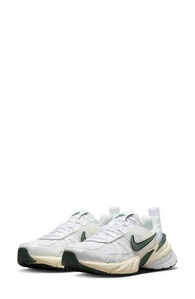 Nike V2k Running Shoe In White/ Dust/ Fir/ Platinum
