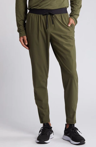 Zella Torrey Training Pants In Olive Night