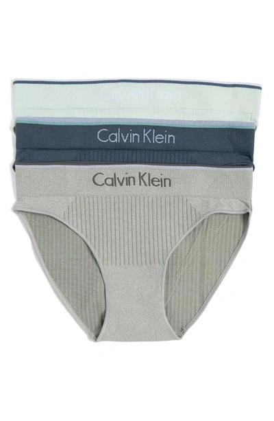 Calvin Klein Seamless Bikini Panties In 94i Blue Edge/ D