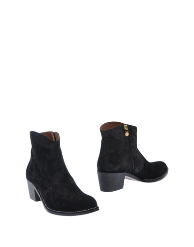 Auguste Ankle Boot In Black