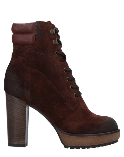 Manas Ankle Boots In Cocoa