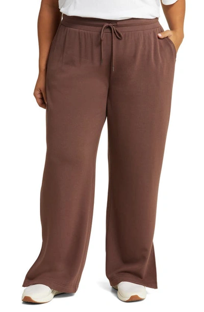 Zella Amazing Lite Cali Wide Leg Trousers In Brown Fawn