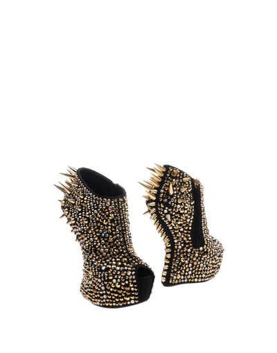 Giuseppe Zanotti Booties In Black