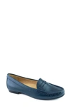 Driver Club Usa Greenwich Penny Loafer In Navy Napa