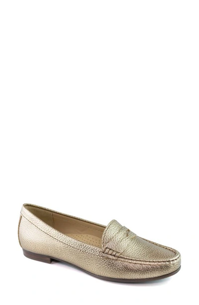 Driver Club Usa Greenwich Penny Loafer In Champagne Metallic