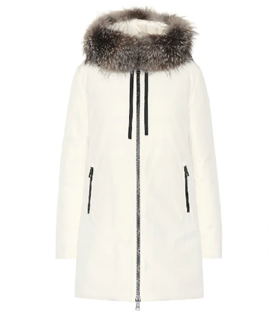 Moncler Bartamifur Parka Coat W/ Removable Fur-trim Hood In White