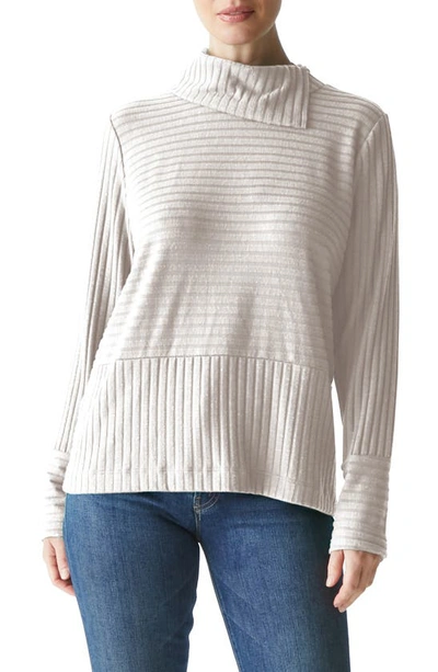 Michael Stars Sigourney Turtleneck Top In Pecan