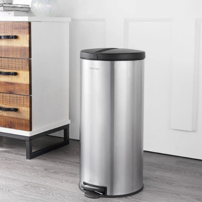 Happimess Oscar Round 8-gallon Step-open Trash Can With Free Mini Trash Can