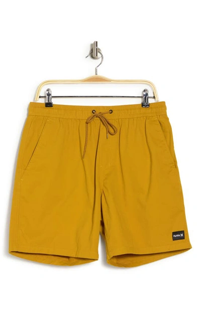 Hurley Pleasure Point 18" Volley Shorts In Gold Shed