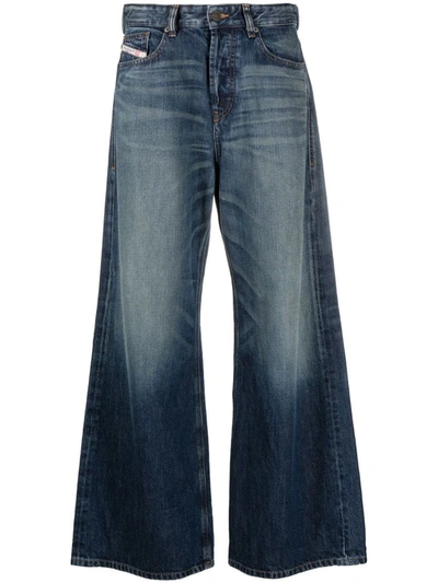 Diesel 1996 D-sire 09h59 Low-rise Straight-leg Jeans In 01