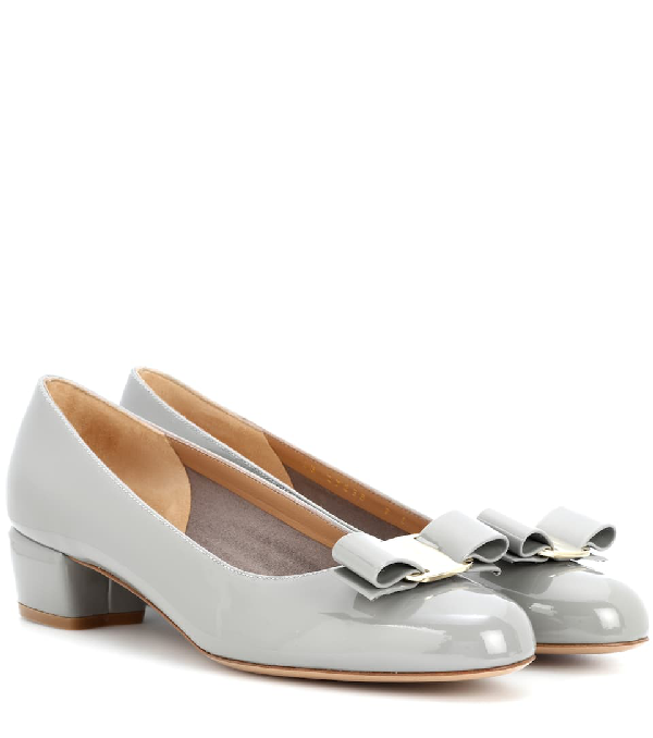salvatore ferragamo vara dots