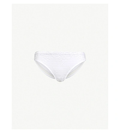 Wacoal Delicious White Embrace Lace Stretch-lace Bikini Briefs