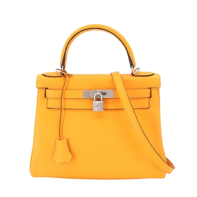 Hermes Hermès Kelly 28 Yellow Leather Handbag () In Gray
