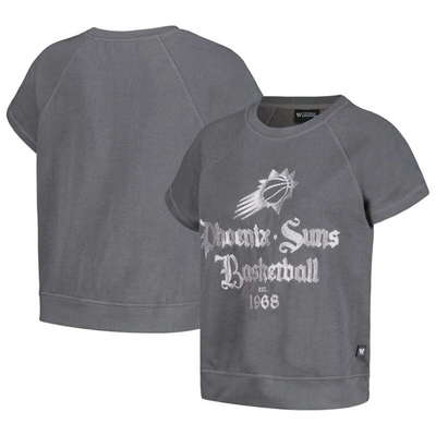 The Wild Collective Gray Phoenix Suns Embroidered Fleece Raglan Short Sleeve Pullover Sweatshirt