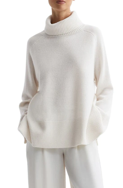 Reiss Edina Wool Blend Turtleneck Sweater In Cream