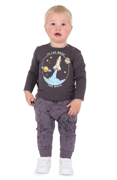 Tiny Tribe Babies' To The Moon & Back Long Sleeve Cotton Graphic T-shirt & Joggers Set In Smoke Multi