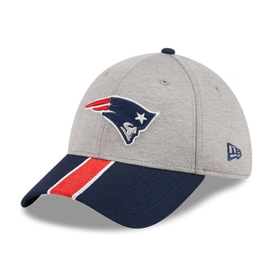 New Era Men's  Heather Gray, Navy New England Patriots Striped 39thirty Flex Hat In Heather Gray,navy