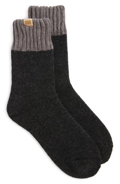 Ugg Camdyn Cozy Quarter Socks In Tar / Charcoal