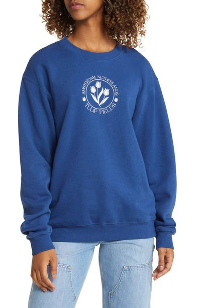 Golden Hour Amsterdam Tulips Cotton Blend Sweatshirt In Washed Navy Peony