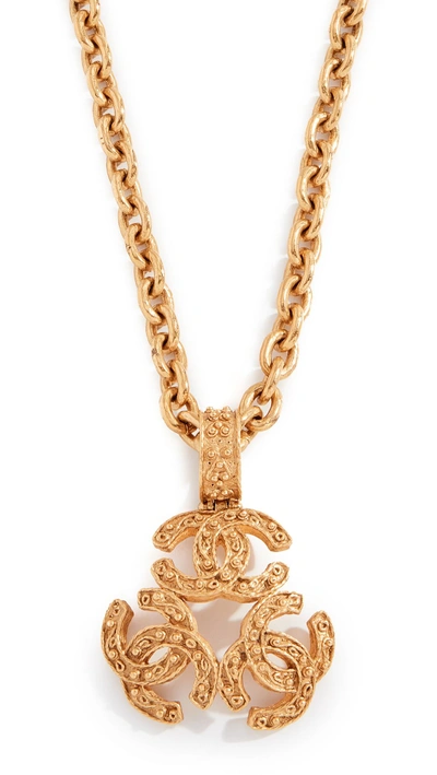 Chanel Gold Triple Cc Necklace In Yellow Gold