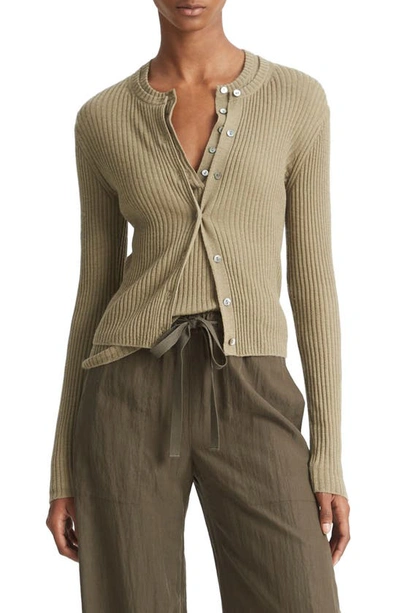 Vince Ribbed Cashmere And Silk Fitted Cardigan In Green
