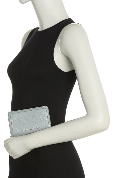 Marc Jacobs Topstitched Compact Zip Wallet In Rock Grey