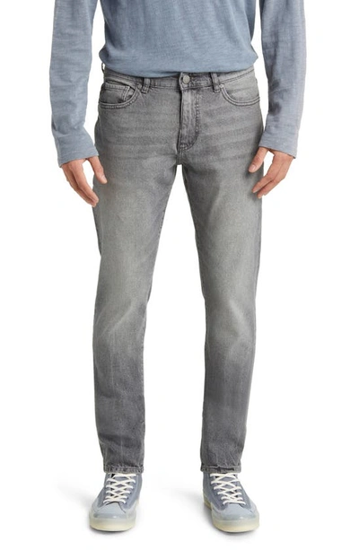 Dl1961 Cooper Tapered Slim Fit Jeans In Drizzle (performance)