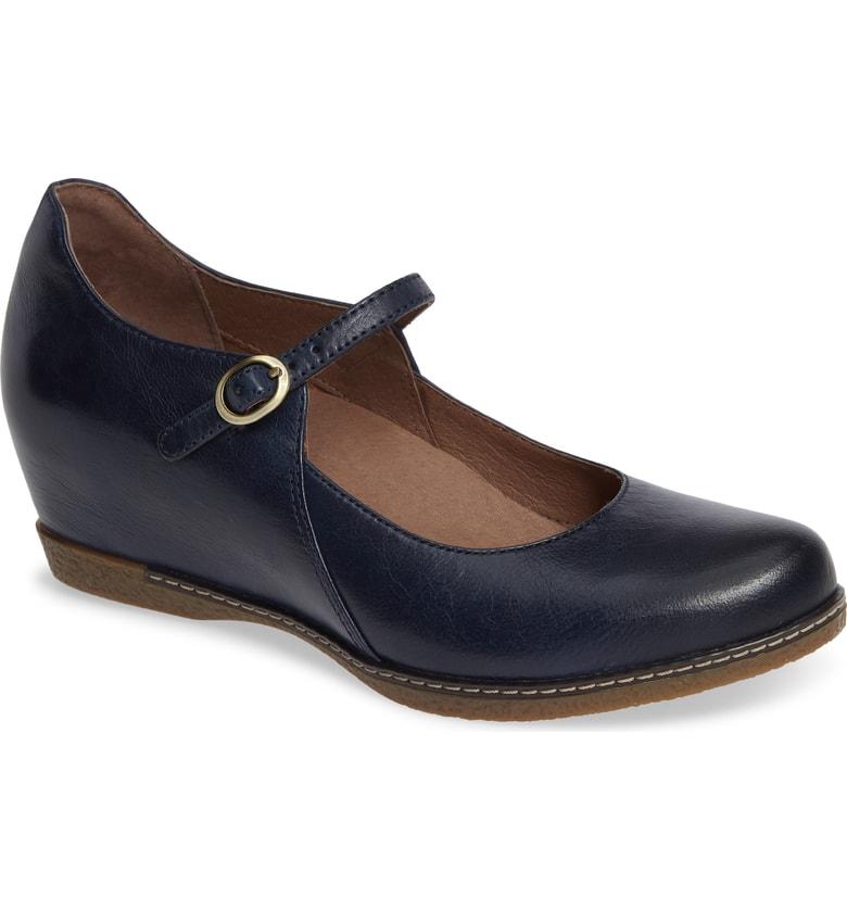 dansko women's loralie wedge
