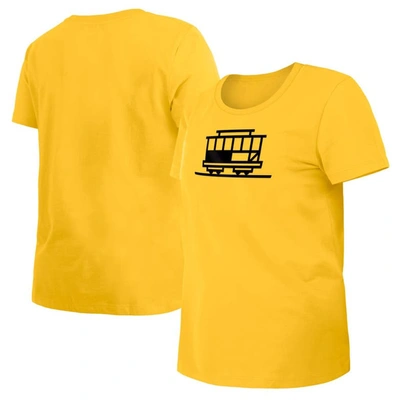 New Era Women's  Gold Golden State Warriors 2023/24 City Edition T-shirt