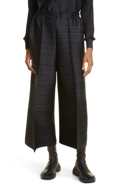 Issey Miyake Thicker Bounce Pleated Wide Leg Crop Trousers In Black