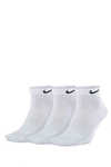 Nike Everyday Cushion Low Ankle Socks In 100 White/black