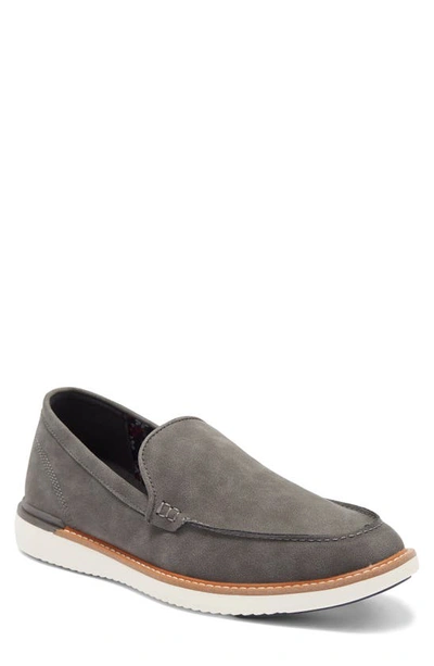 Madden Dripor Moc Toe Loafer In Grey Suede Pu