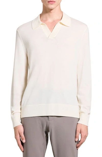 Theory Briody Novo Merino Wool Blend Jumper In Ivory