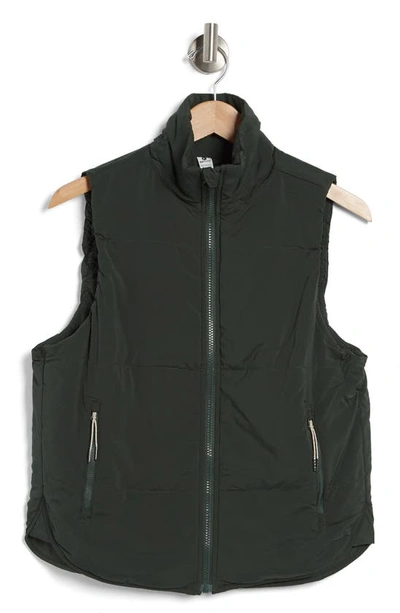 90 Degree By Reflex Below Zero Puffer Vest In Deep Forest