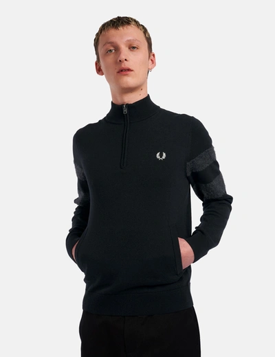 Fred Perry Tipped Half Zip Jumper In Black