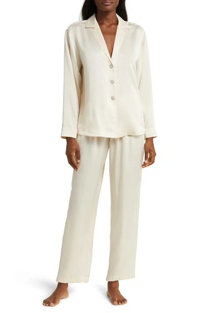 Lunya Long Sleeve Washable Silk Pajamas In Swan White