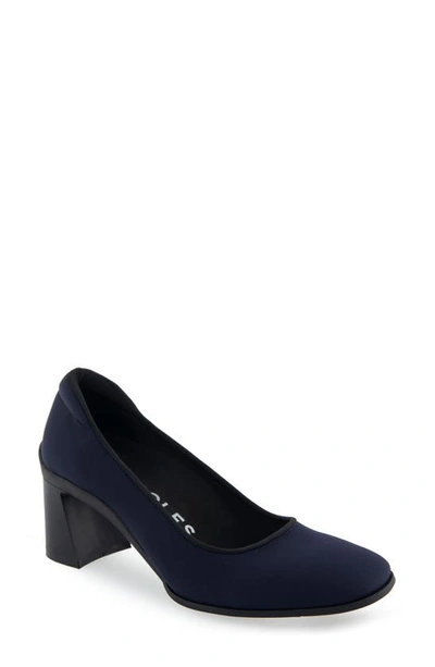 Aerosoles Casta Pump In Navy Stretch